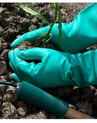 Зелёная нитрильная перчатка Амбидекстрозные текстурированные кончики пальцев устойчивые к химическим веществам для химической работы Обработка и медицинские